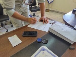 گزارش توزیع برگ سهام بین کارکنان