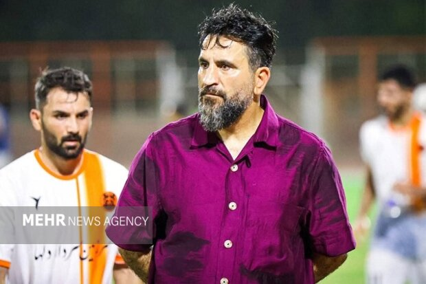 حق‌دوست: گویا مسئولان هرمزگان با بومی‌ گرایی مشکل دارند