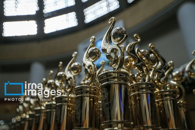 انتخاب صادرکنندگان نمونه ملی در روز ملی صادرات/ ۳تعاونی در لیست صادرکنندگان شایسته تقدیر