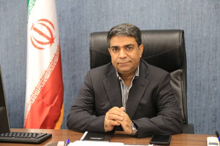 صادقی‌پور: صنایع باید به تعهدات خود برای تولید برق تجدید پذیر عمل کنند